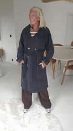 DAHNÉ maxi trench coat black jeans