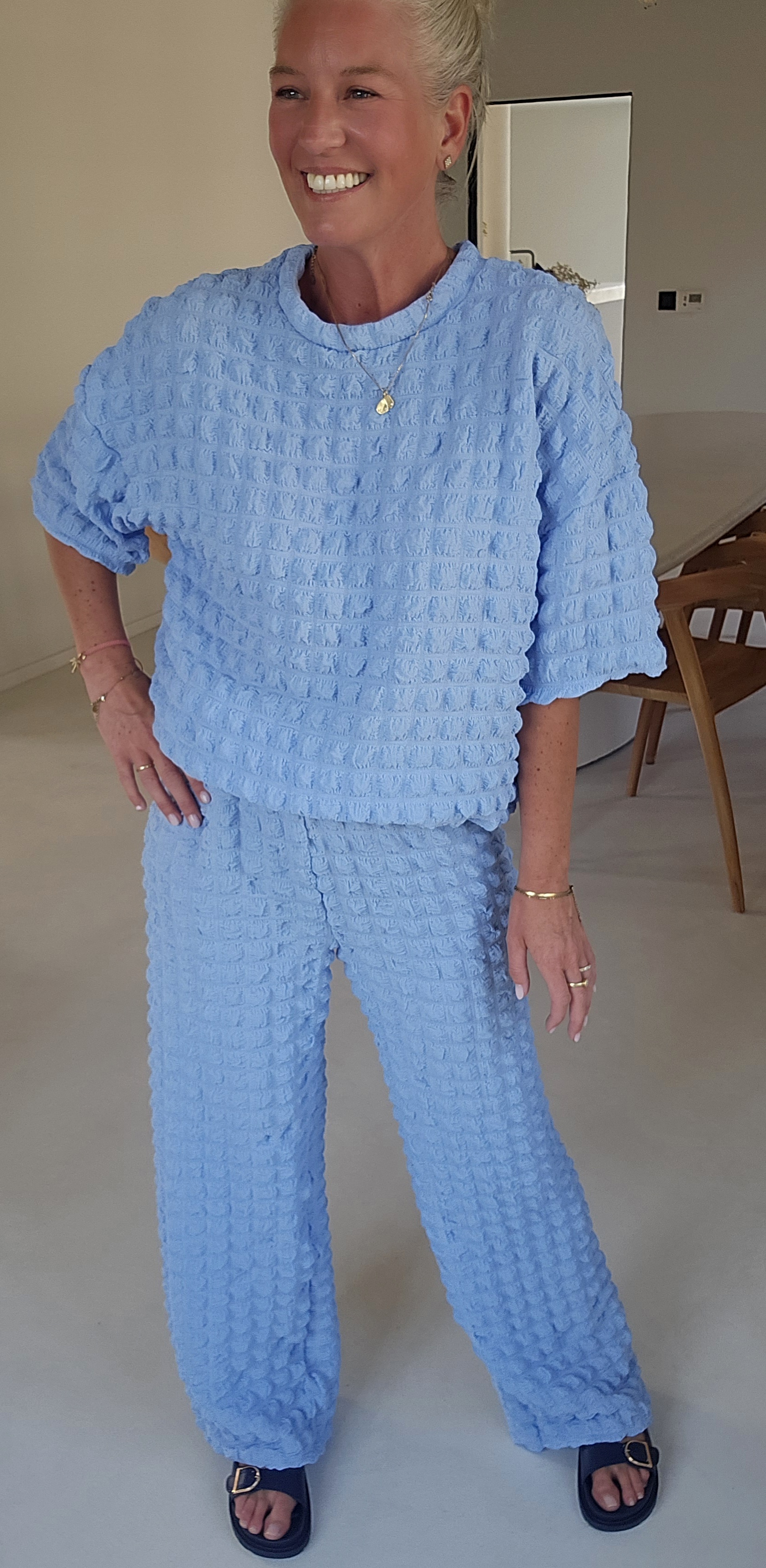 BUYorCRY bubble set blue