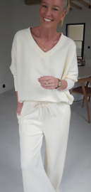 ADELINE v-neck jogger set ecru