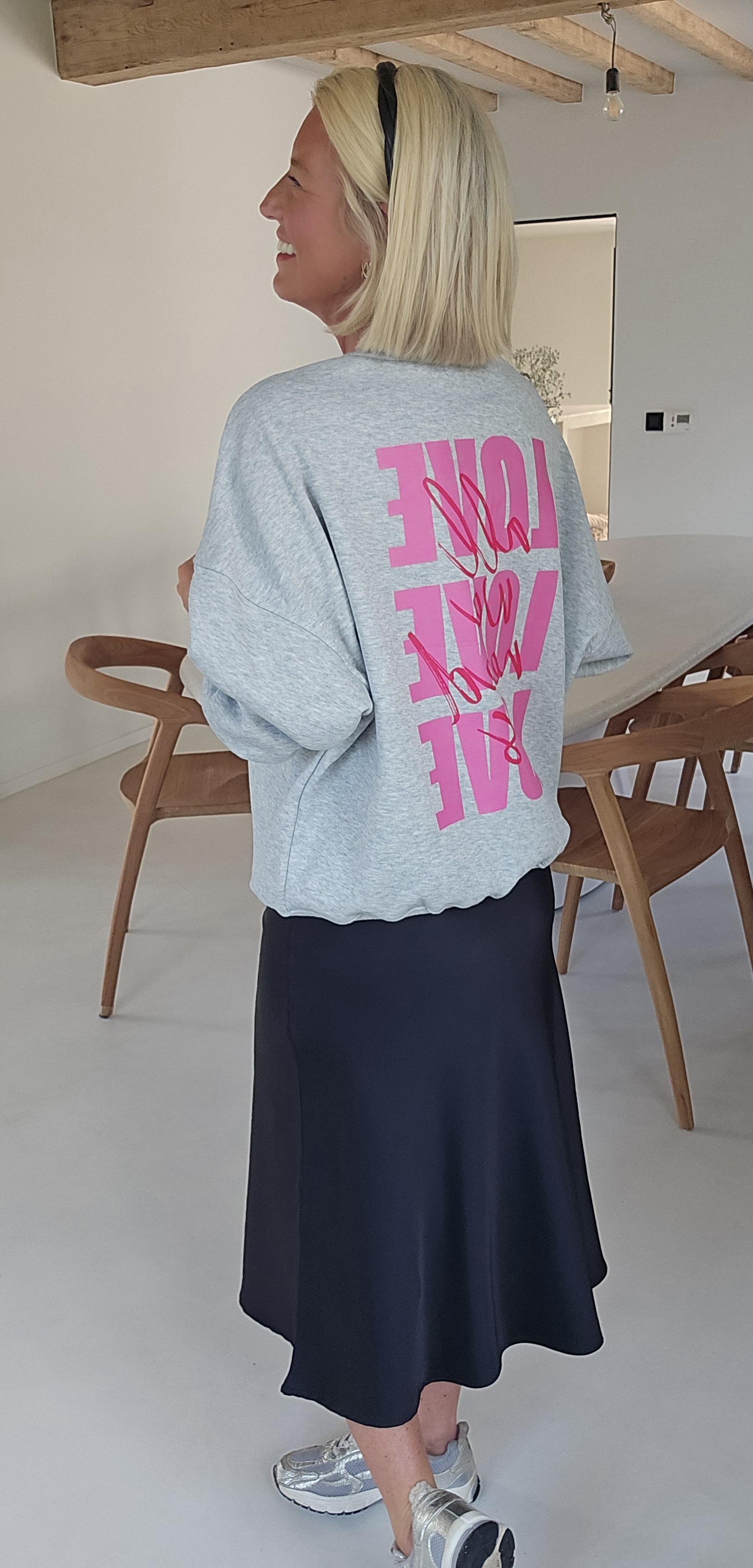 ALL WE NEED IS LOVE sweatshirt grey