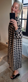 DORI checkered maxi dress curvy line