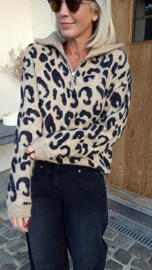 LEO zip knit