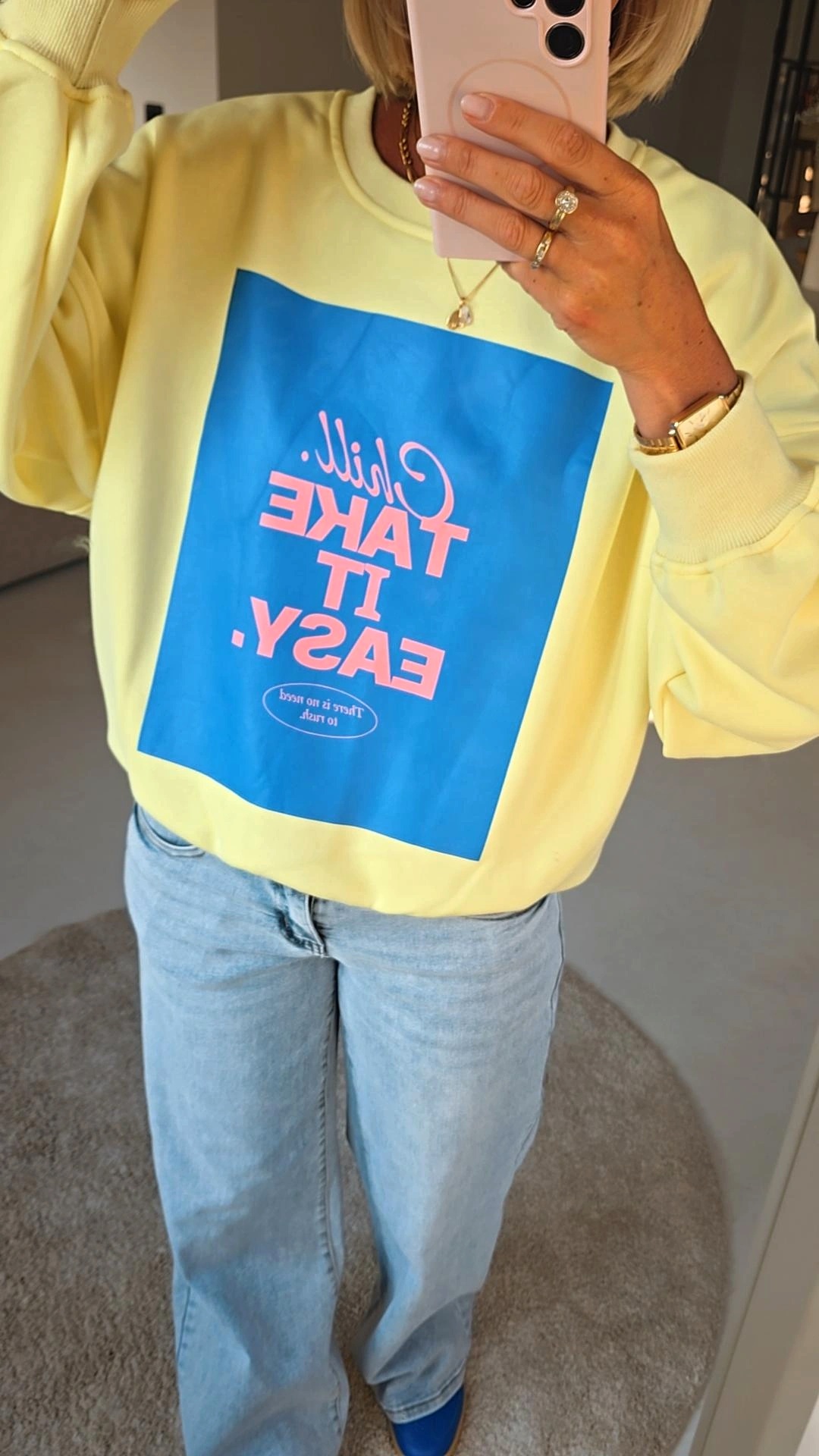 TAKE IT EASY sweatshirt yellow