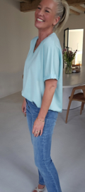 BRIA short-sleeved v-neck sweatshirt aqua