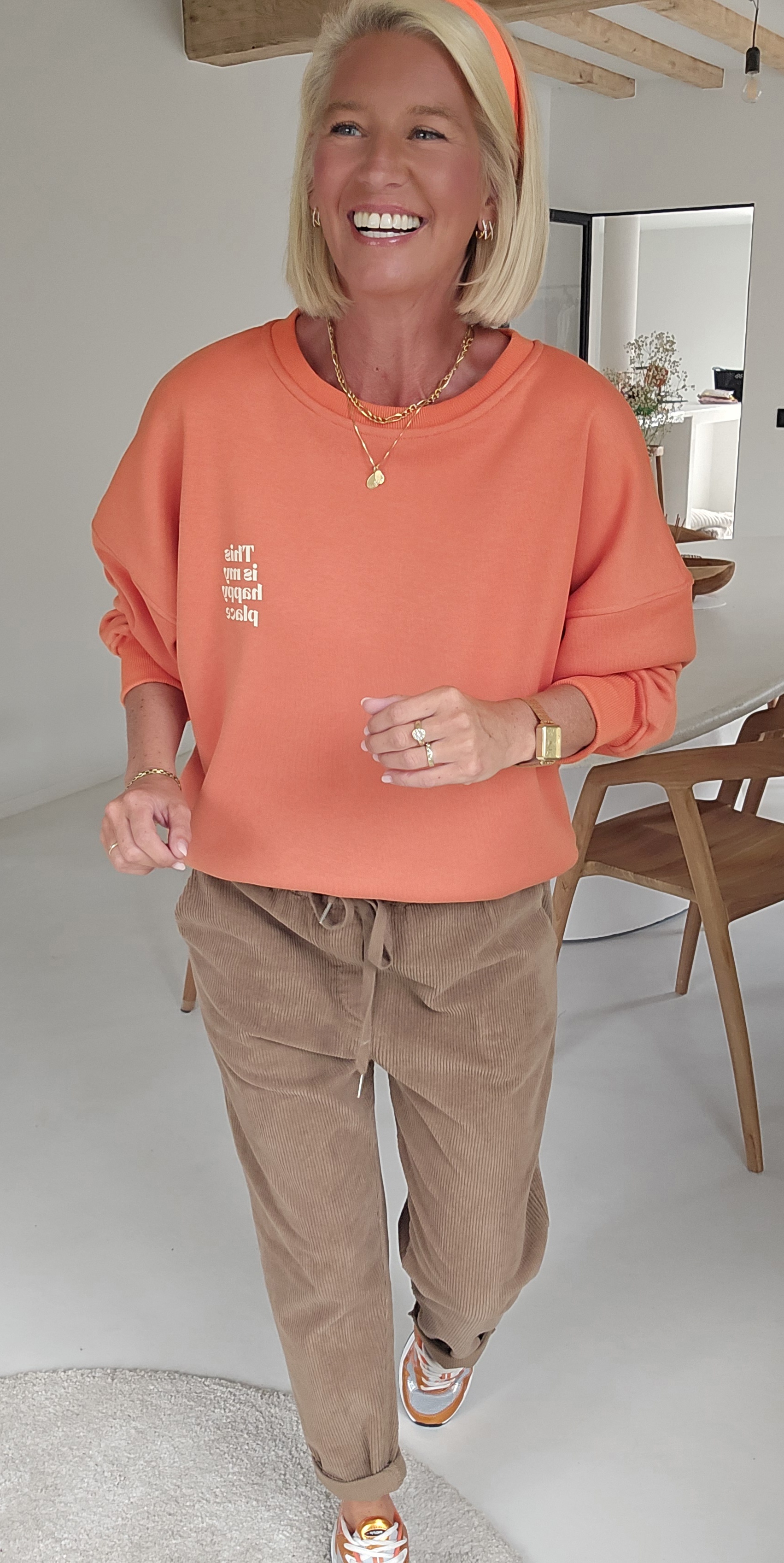 THIS IS MY HAPPY PLACE sweatshirt orange
