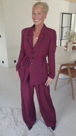 CHRISTINA suit burgundy
