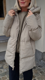 TRIX shorter winter puffer coat taupe