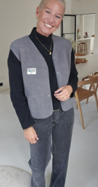 SIL 2 sleeveless teddy jacket grey