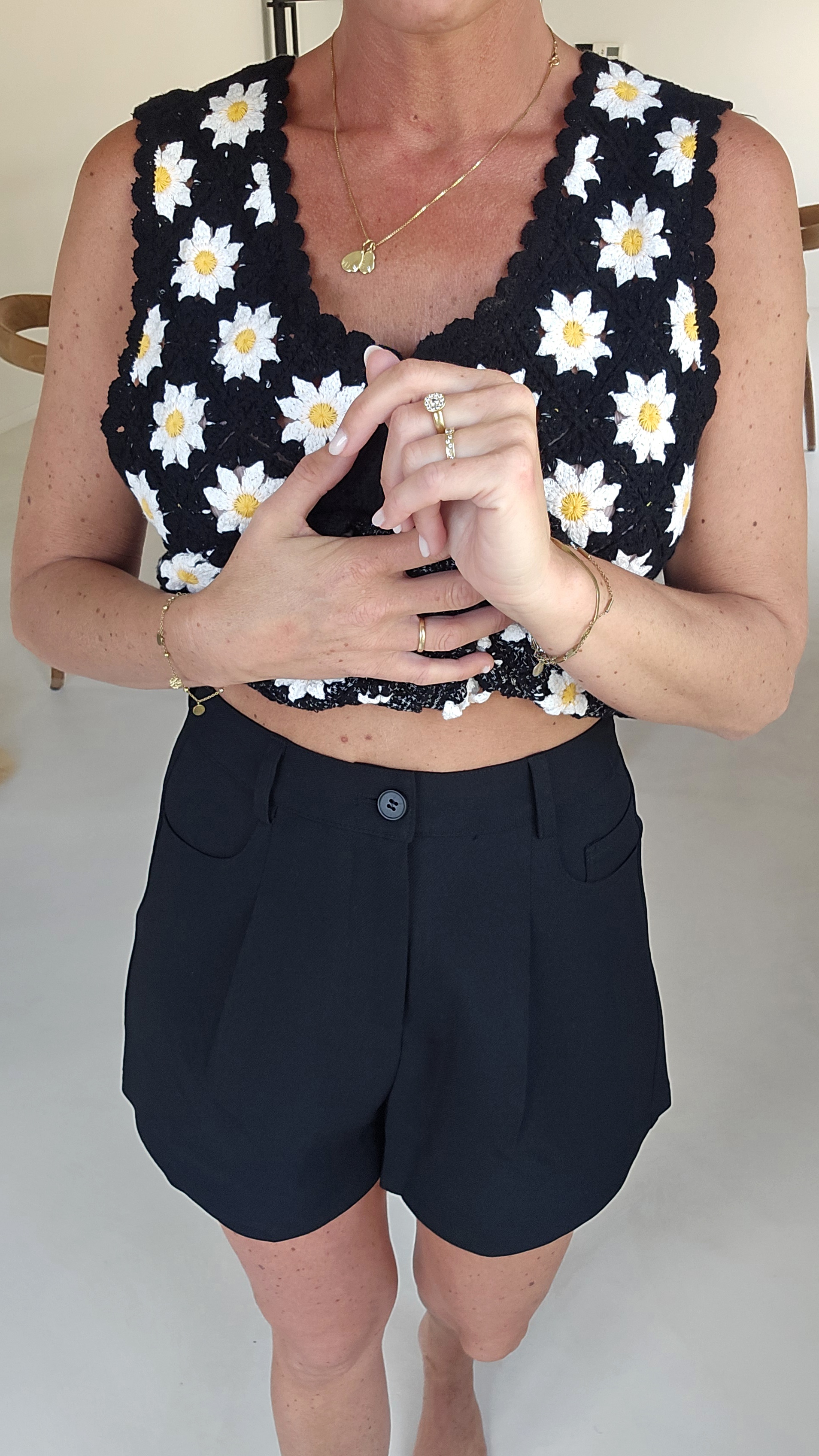 TOLLIA tailored shorts black with belt
