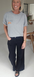 SUNDAYS ARE FOR CROISSANTS cotton T-shirt grey