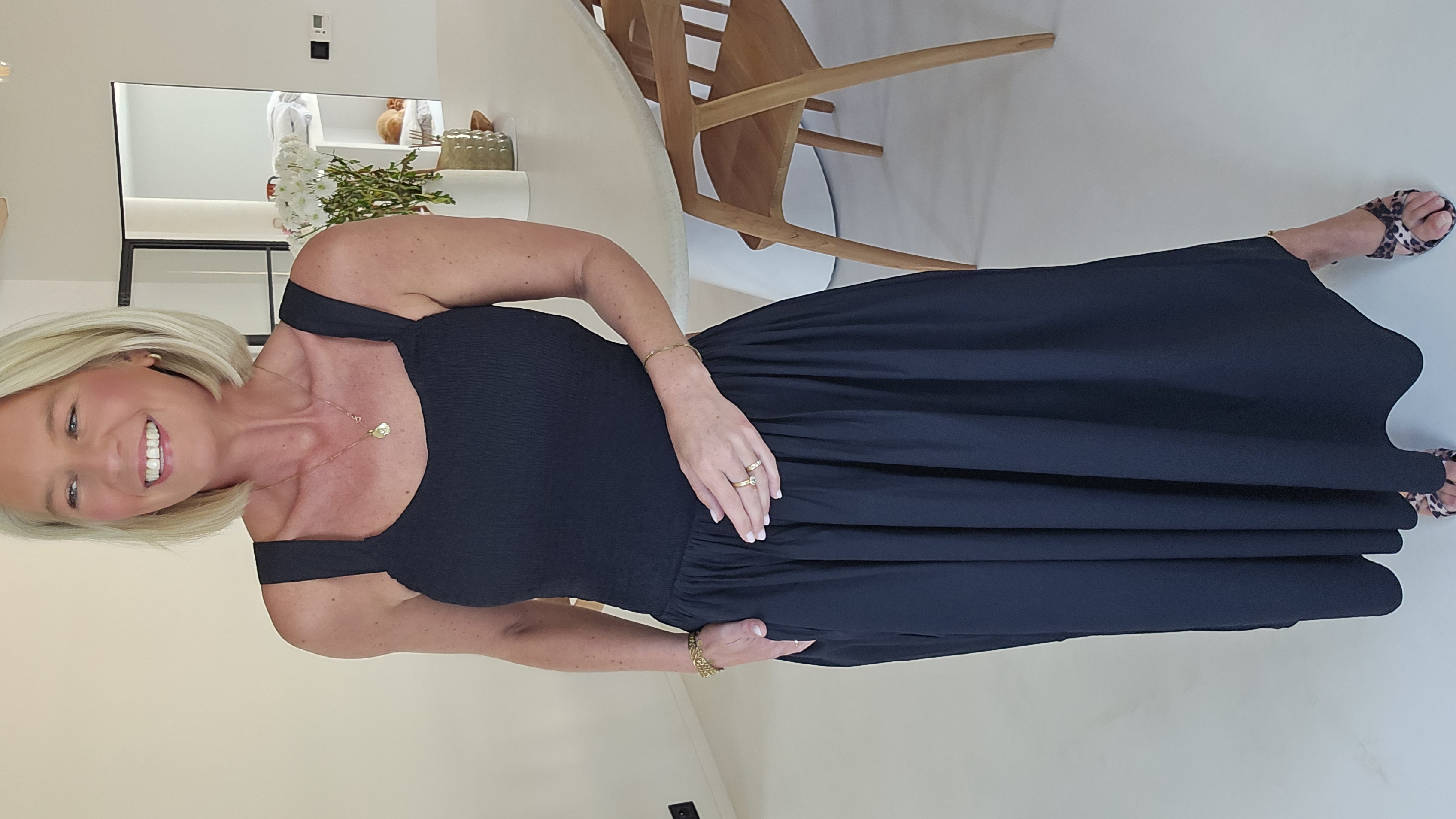 MOENIA maxi dress black