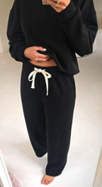 MAYBRITT 2 jogger set black