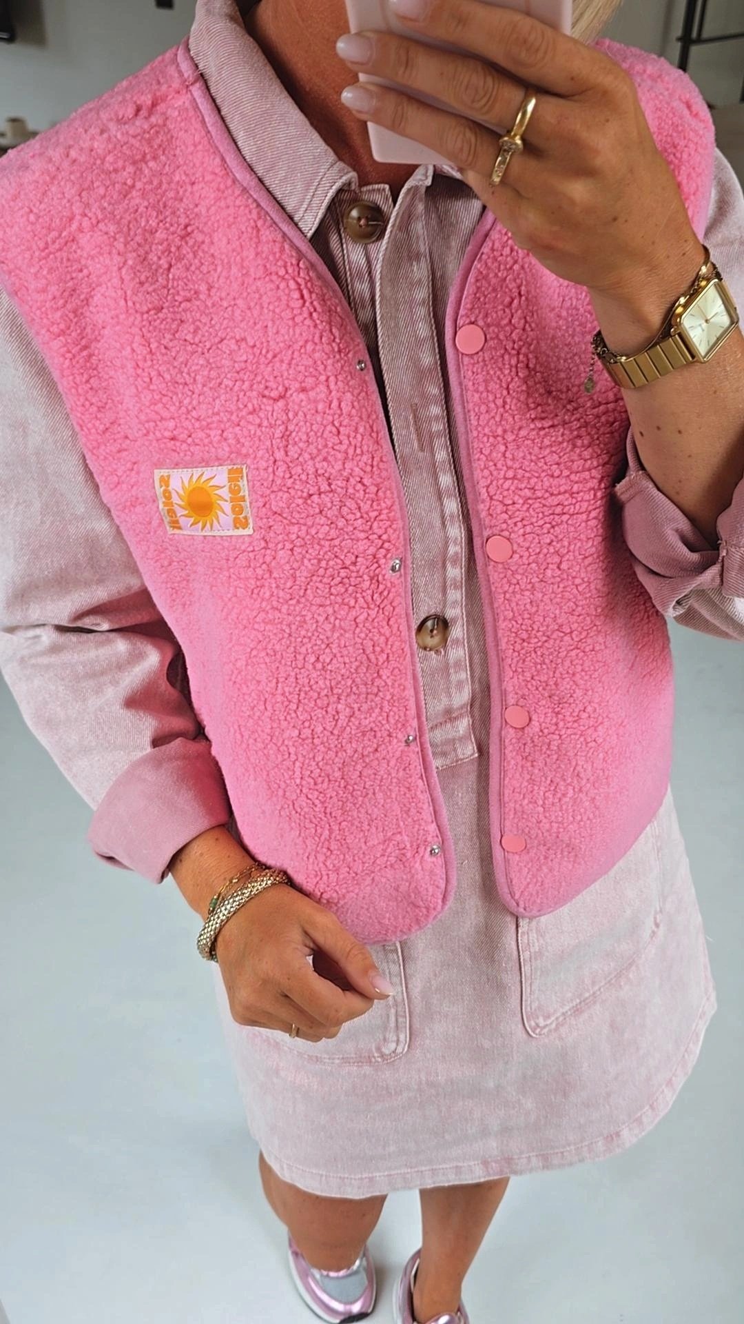 SIL sleeveless teddy jacket pink