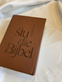 Zij Lacht Studiebijbel 