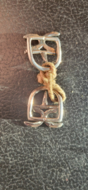 Kinder gesp en of kuitbroek gespen 18e eeuw zilver .klederdracht.