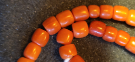 Nooie dikke steng bloedkoraal 8 mm 40cm geen slot 41 gram topkleur.