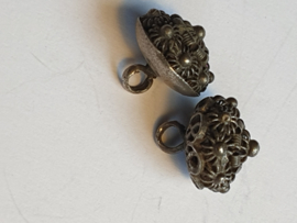 Zeeuwse Knopen set  zilver 1810 door heel nederland gedragen lot 14  12 mm