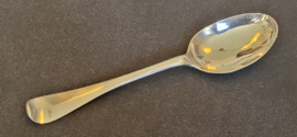 Zilver lepel van Dirk Egeling 1765 Utrecht  21 cm 62 gram. schaars.