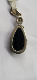 Zilver hanger met onix en parel 4,5 cm 2e gehalte.