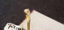 Geel  gouden14 kr  dames ring met briljant 0.08 crt maat 18 .