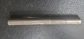Naalde koker antiek 18e eeuw geen keur wel zilver 9 cm 18 gram.