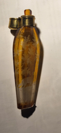 Geurflesje kristal met double dop en stopje in de stijl Lalique.