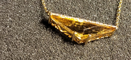 Hand gemaakte citrien hanger goud met 17 briljantjes en jasseron collier.