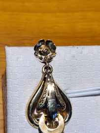 Antiek 19e eeuwse gouden hang oorbellen met stekers.