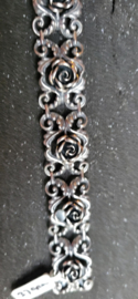 zilveren schakel armband met roosjes  2 cm breed 18 cm lang