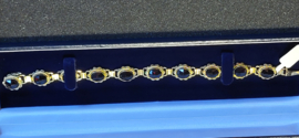 14 kr gouden dames schakel armband met granaat 19,5 cm lang 12 mm breed
