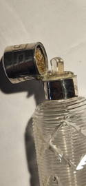 Kristal Geurfles met zilver beslag 9 cm hoog  nette staat. glas nieuwstaat.