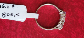 Witgouden rijring met 5 briljanten 0,45 crt  maat 16,5