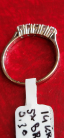 Witgouden rijring met 5 briljanten 0,45 crt  maat 16,5