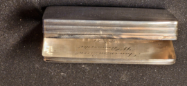 Zilveren tabaksdoos  12,5/7,5/2,5 cm C van Dam Kooiman 1855  140 gram.