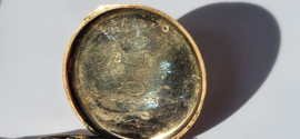 Antiek gouden dameshorloge met verende rekband en kast diameter 2,5 cm