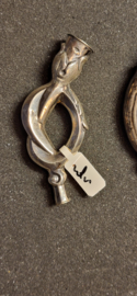 2x zilver sigarettepijpje een boot en trompet  1915 8 cm.