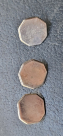 3x 18e eeuw knopen van Willen de Koning zilver 1794. 20 mm.