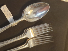 3x couvert en 2x vork  Fr Brugma zilver nieuwstaat 587 gram totaal 21 cm