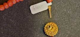 Mooie antiek hals collier van mooie bloedkoraal 1e kleur 7 mm kraal 42 cm.