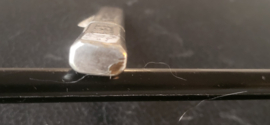 Naalde koker antiek 18e eeuw geen keur wel zilver 9 cm 18 gram.