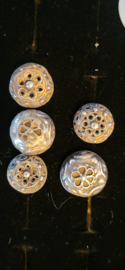 5x zilver klederdracht knopen gelderland 14 mm. 18 e eeuw.