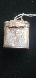 Zilver Pillen/lodereindoosje Jacob christan Bruininga joure 1849/1902