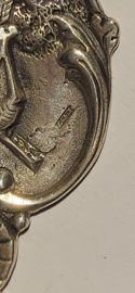 Hollandse druk bewerkte cakeschep zilver 21 cm 43 gram 1954 (3) .