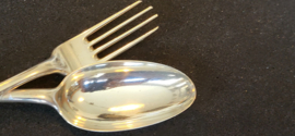 Zilver couvert van Hendrik de Wint Den Haag 1766 21 cm 140 gram .