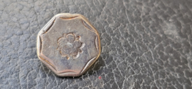 18e eeuw zilver klederdracht knoop van Johan  H KalbFleisch 1785 Vlissingen.