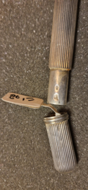Nette rib naaldekoker  zilver 1880 9cm bij 10 mm .