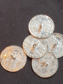 Zeer mooie X stuiver knopen zilver gebruikt voor klederdracht door nederland