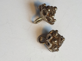 Zeeuwse Knopen set  kleinzilver 1820 door heel nederland gedragen lot 14  10 mm
