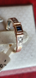Roze gouden ring met briljant en saffier maat 17 0.08 crt .