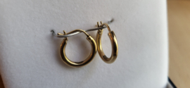 Gouden creolen 16 mm 2,5 mm dik nieuw  2,8 gram 14 kr